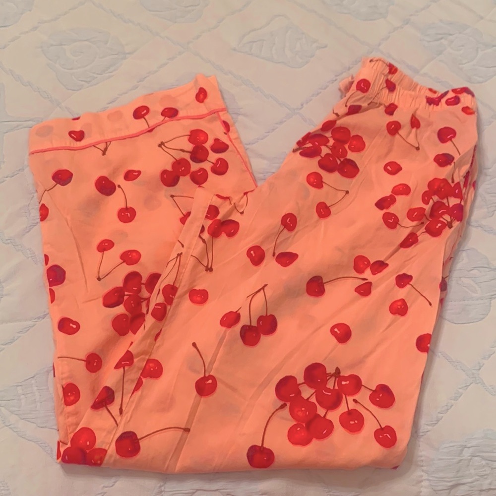 🍒Victoria’s Secret🍒Cherry Design Sleep Pants